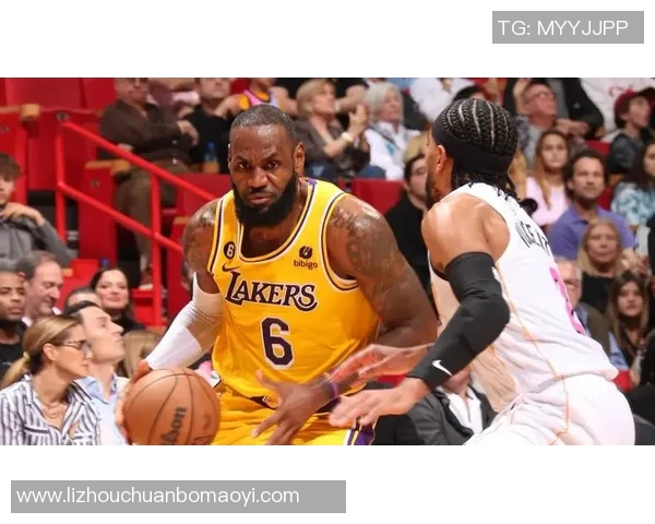 热火与湖人第五场激战回顾球星对决引发全场热潮