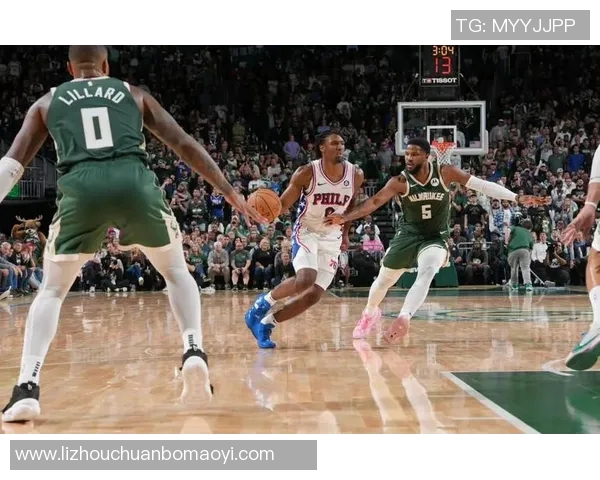 雷霆与76人激战正酣精彩瞬间回顾与赛后分析