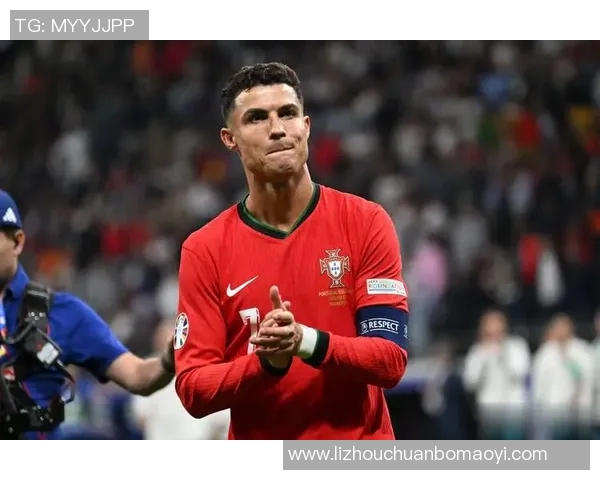 克罗斯：从天才少年到世界足球巨星的辉煌历程与成就解析