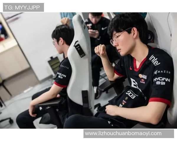 瓦赫达与萨德激战正酣谁能在这场对决中笑到最后