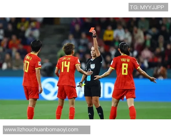 荷兰女足与中国女足激战正酣谁能在国际赛场上笑到最后