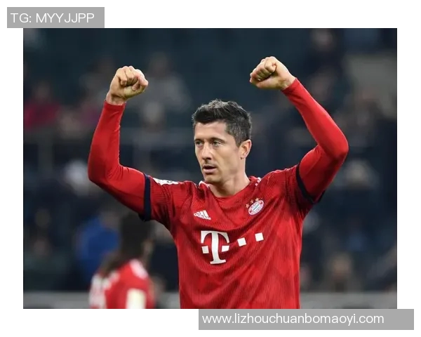 莱万重返安联球场引发拜仁球迷愤怒狂嘘称其忘恩负义 莱万重返安联球场引发拜仁球迷愤怒狂嘘称其忘恩负义