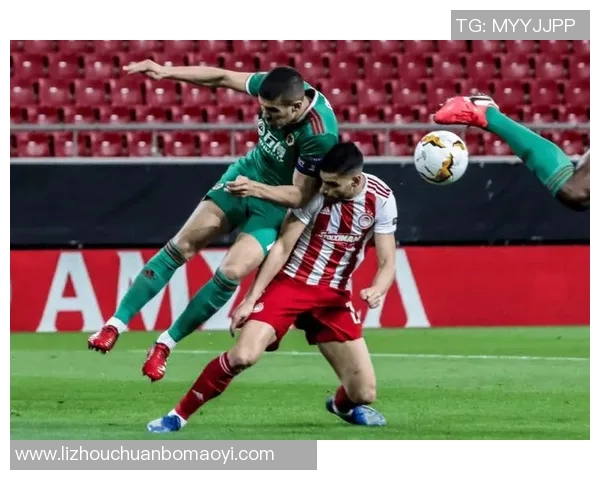 乌德勒与费耶诺德激战正酣谁能在这场对决中笑到最后